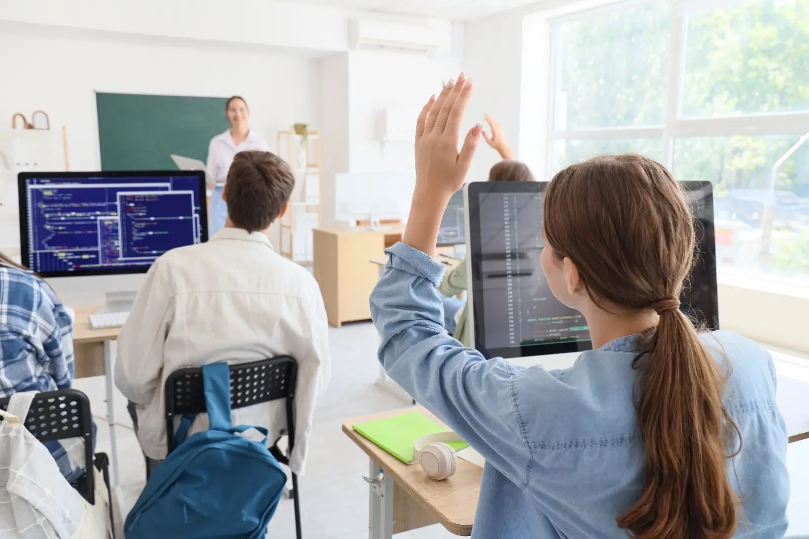 Studenti durante il corso di Operatore Informatico La Mimosa