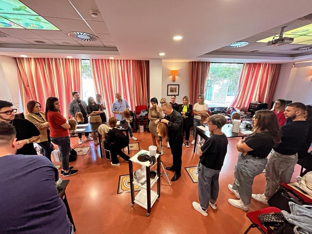 Scuola di Parrucchiere La Mimosa - foto 3